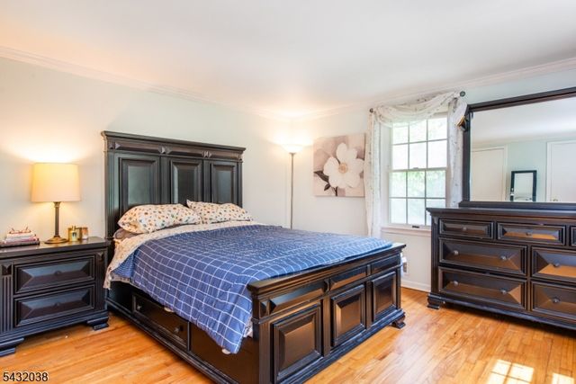 10 Cedar Wax Wing Rd, Allamuchy Twp., NJ 07840