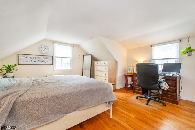 10 Cedar Wax Wing Rd, Allamuchy Twp., NJ 07840