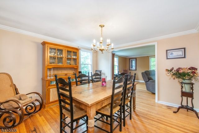 10 Cedar Wax Wing Rd, Allamuchy Twp., NJ 07840