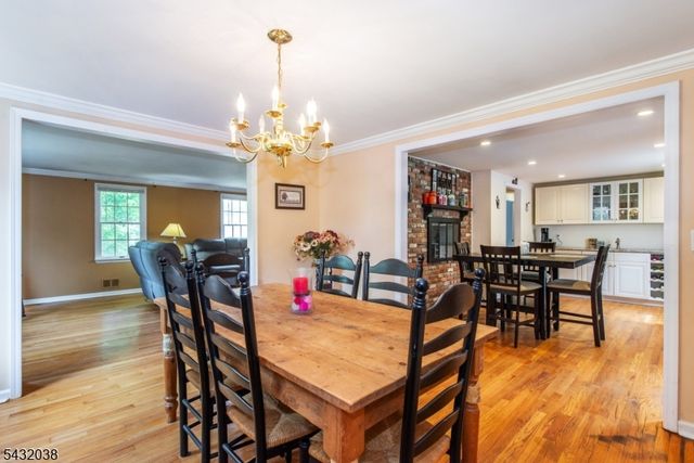10 Cedar Wax Wing Rd, Allamuchy Twp., NJ 07840