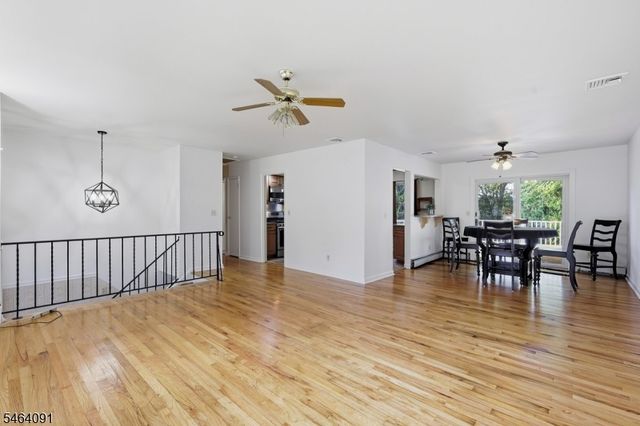 22 Hillside Rd, Mansfield Twp., NJ 07840