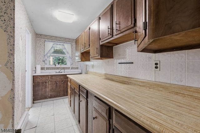 22 Hillside Rd, Mansfield Twp., NJ 07840