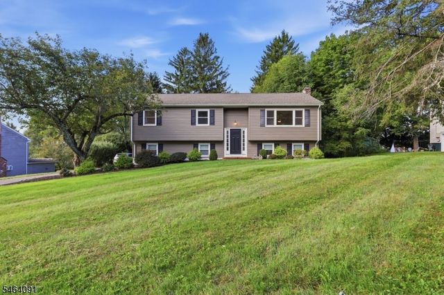 22 Hillside Rd, Mansfield Twp., NJ 07840