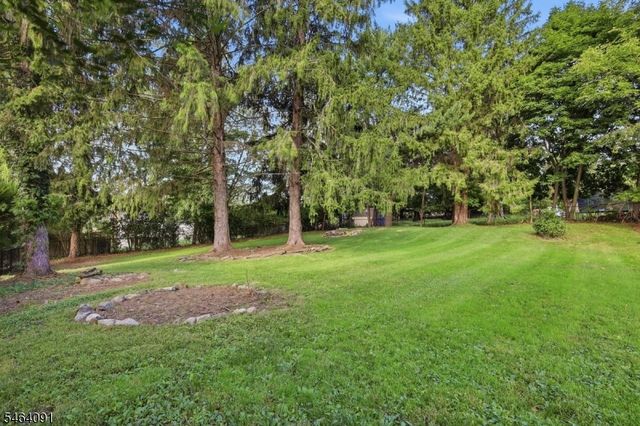 22 Hillside Rd, Mansfield Twp., NJ 07840
