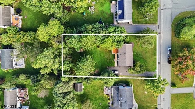 22 Hillside Rd, Mansfield Twp., NJ 07840