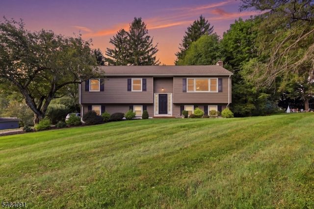 22 Hillside Rd, Mansfield Twp., NJ 07840