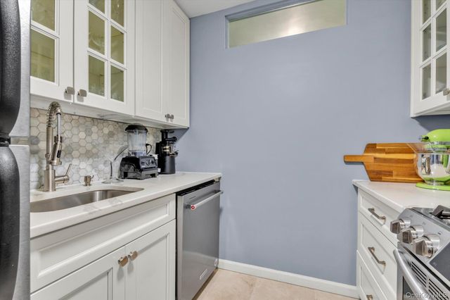 1199 E 53rd Street 5C, Brooklyn, NY 11234
