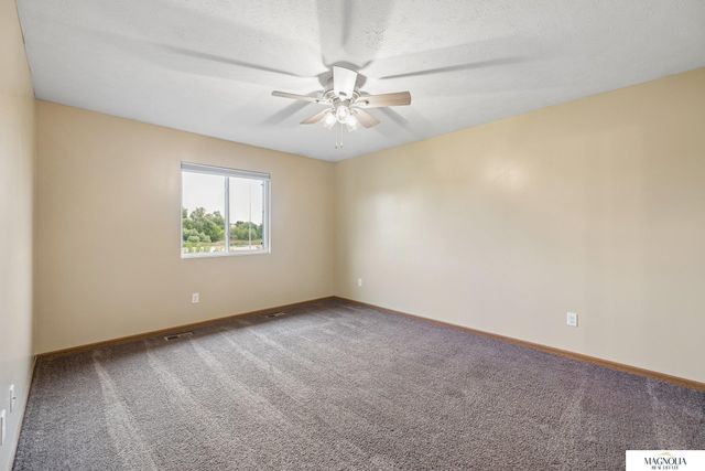 6656 N 13th Street, Lincoln, NE 68521