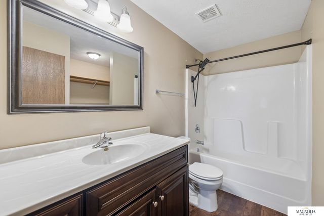 6656 N 13th Street, Lincoln, NE 68521