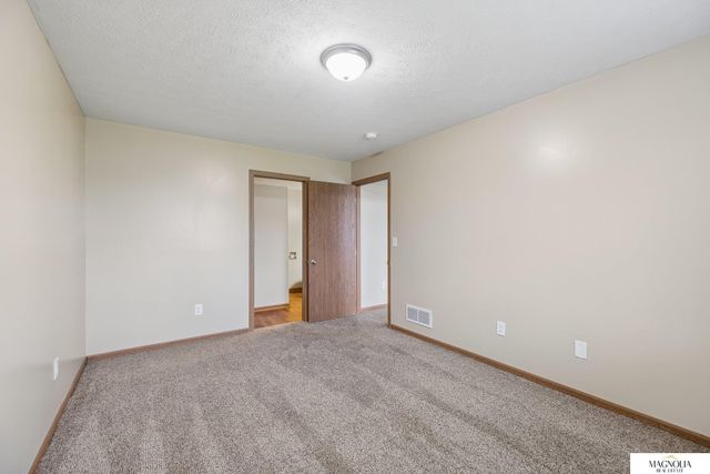 6656 N 13th Street, Lincoln, NE 68521