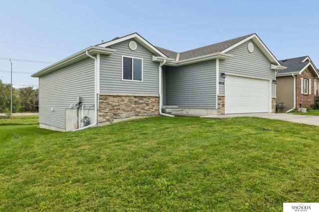 6656 N 13th Street, Lincoln, NE 68521