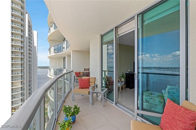 3000 Oasis Grand BLVD 2203, Fort Myers, FL 33916