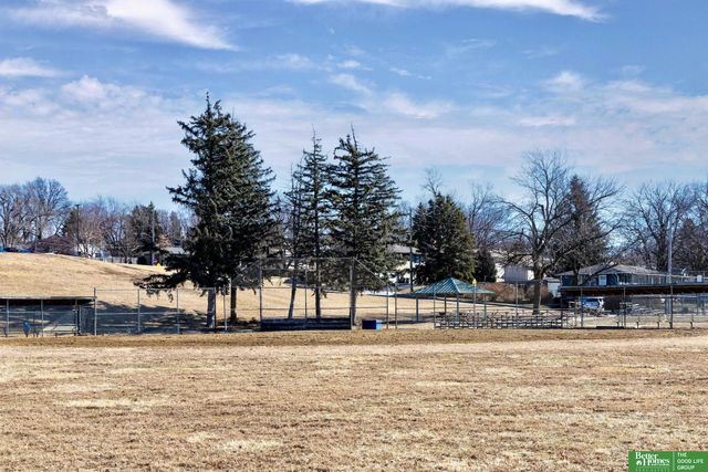 3117 S 117 Street, Omaha, NE 68144