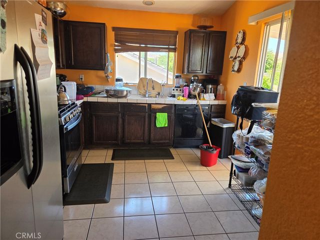 36937 Firethorn, Palmdale, CA 93550