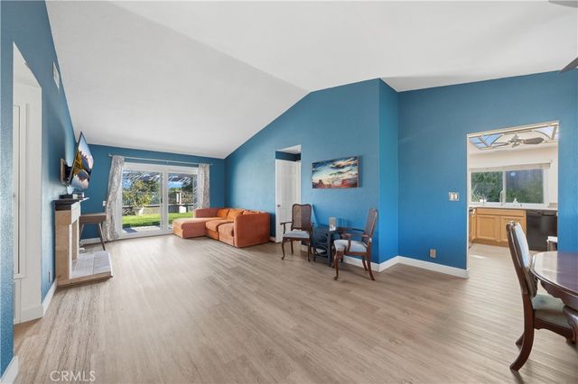 42230 Cosmic, Temecula, CA 92592