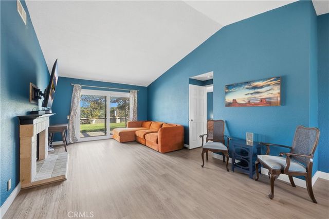 42230 Cosmic, Temecula, CA 92592