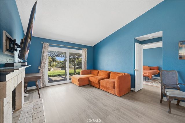 42230 Cosmic, Temecula, CA 92592