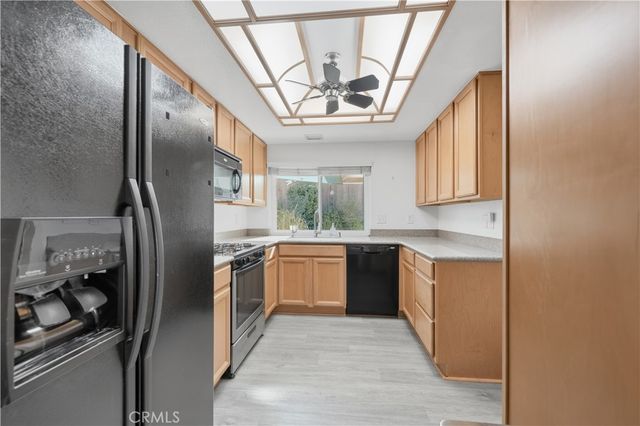 42230 Cosmic, Temecula, CA 92592