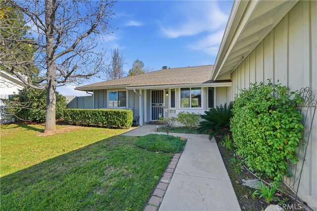 42230 Cosmic, Temecula, CA 92592