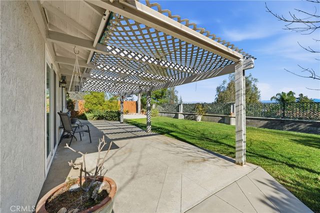 42230 Cosmic, Temecula, CA 92592