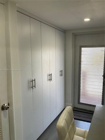 9010 Sunrise Lakes Boulevard 304, Sunrise, FL 33322