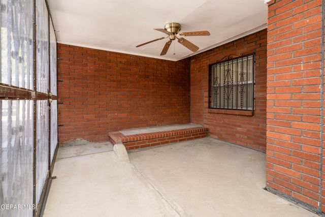 912 AGUA PRIETA Drive, El Paso, TX 79907