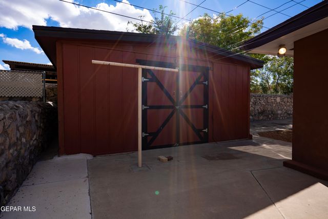 912 AGUA PRIETA Drive, El Paso, TX 79907