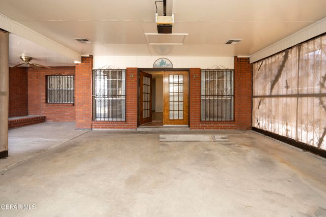 912 AGUA PRIETA Drive, El Paso, TX 79907