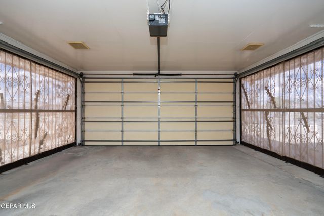 912 AGUA PRIETA Drive, El Paso, TX 79907