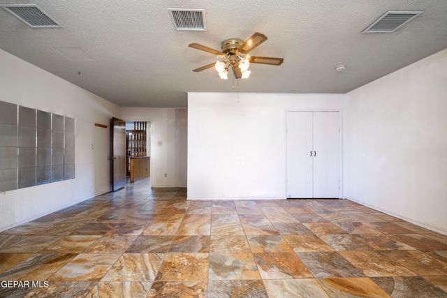 912 AGUA PRIETA Drive, El Paso, TX 79907