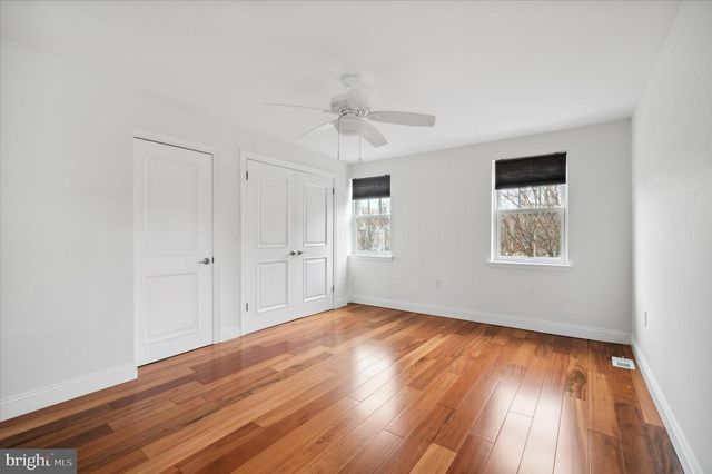 910 FITZWATER ST, Philadelphia, PA 19147