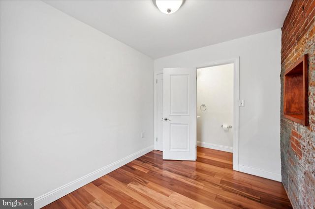 910 FITZWATER ST, Philadelphia, PA 19147