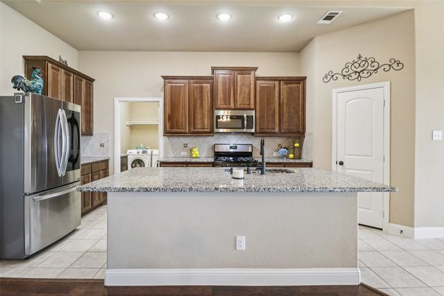 818 Cauble Drive, Fate, TX 75087