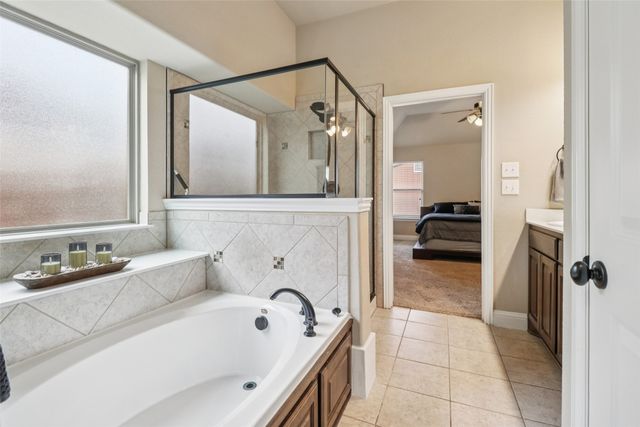 818 Cauble Drive, Fate, TX 75087