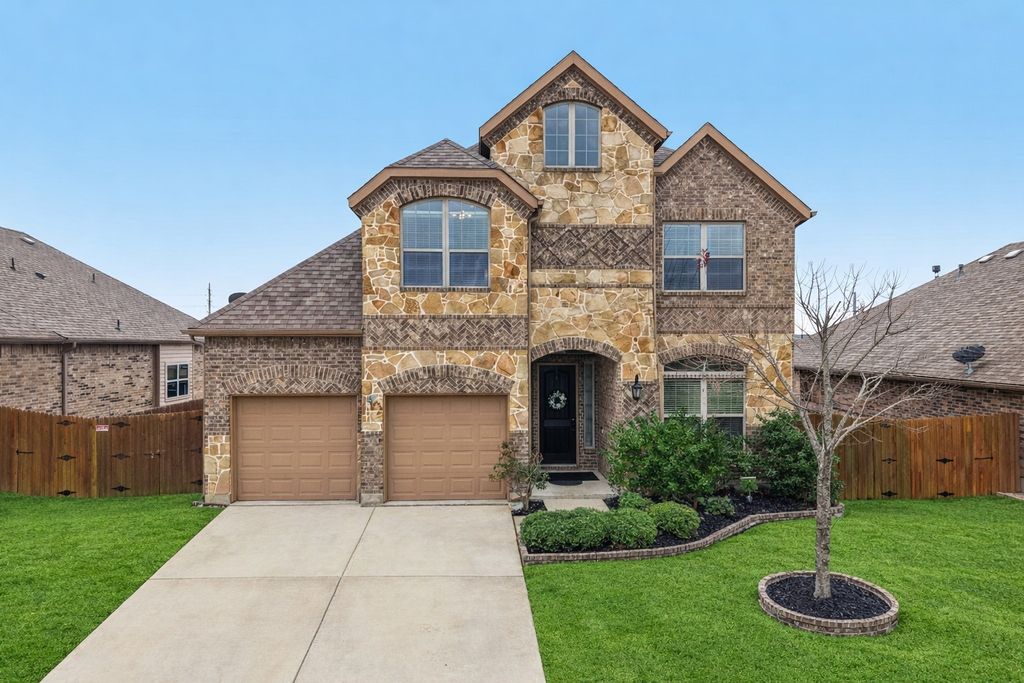 818 Cauble Drive, Fate, TX 75087