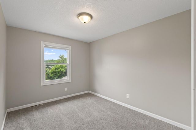 710 129th Avenue NE, Blaine, MN 55434