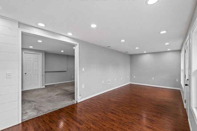 710 129th Avenue NE, Blaine, MN 55434