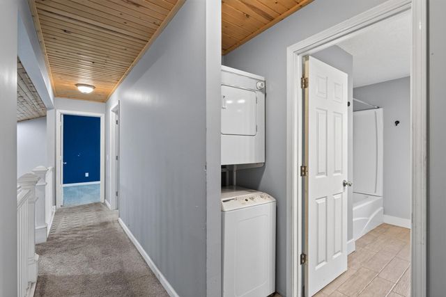 710 129th Avenue NE, Blaine, MN 55434