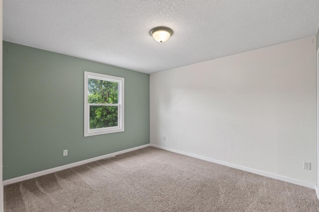 710 129th Avenue NE, Blaine, MN 55434