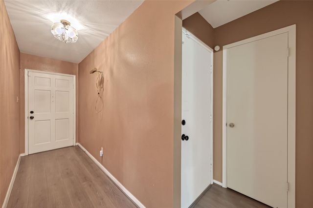 2930 Quail Oak Drive, Houston, TX 77014