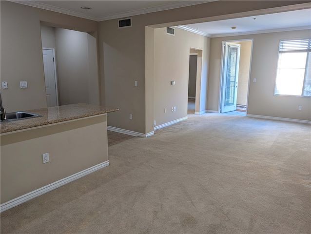 3266 Watermarke, Irvine, CA 92612