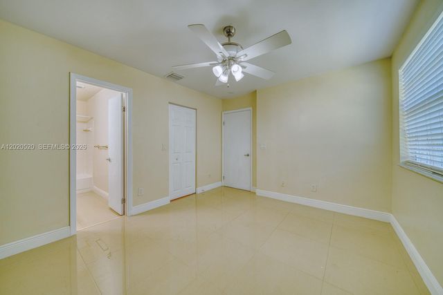 18326 NW 68th Ave H, Hialeah, FL 33015
