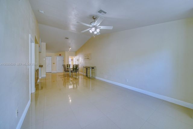 18326 NW 68th Ave H, Hialeah, FL 33015