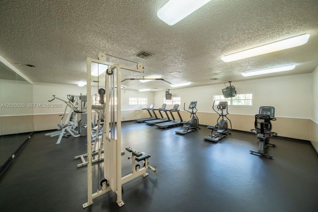 18326 NW 68th Ave H, Hialeah, FL 33015