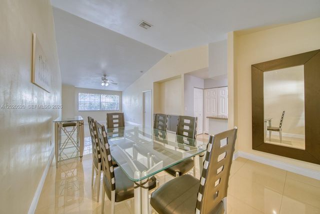 18326 NW 68th Ave H, Hialeah, FL 33015