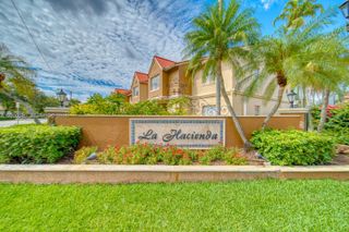 18326 NW 68th Ave H, Hialeah, FL 33015
