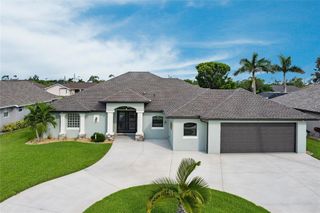 21 MEDALIST LANE, Rotonda West, FL 33947
