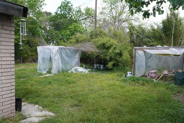 117 Light Company Road, Pasadena, TX 77506