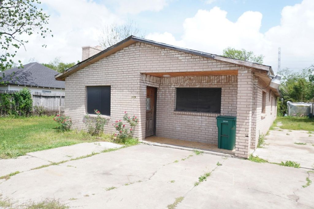 117 Light Company Road, Pasadena, TX 77506