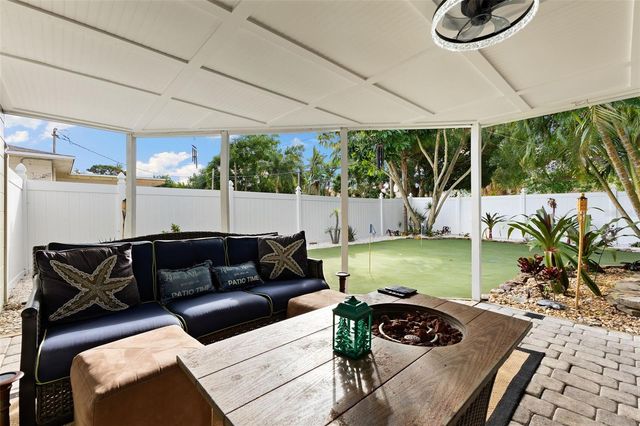 9854 51ST AVENUE N, St Petersburg, FL 33708